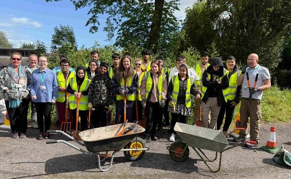Pendleside Celebrates Local Students' Contribution During Volunteers’ Week